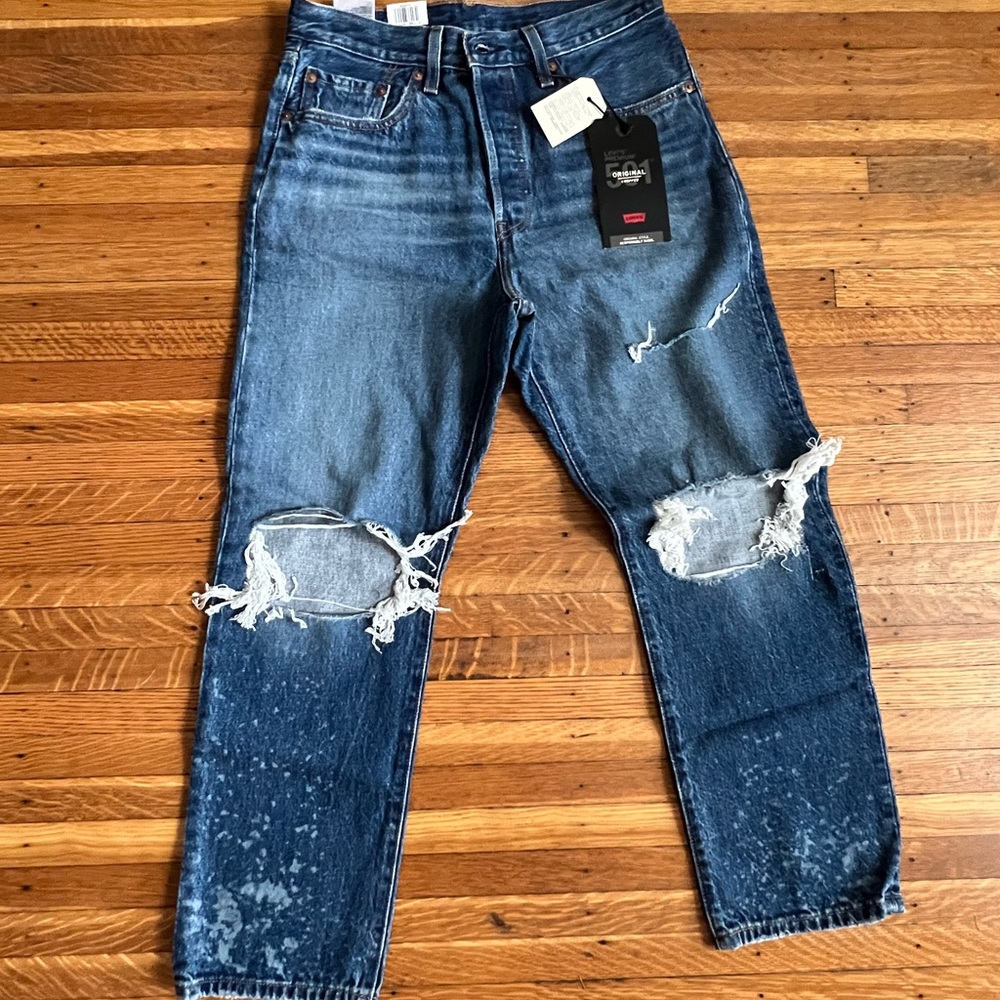 Levi ripped jeans